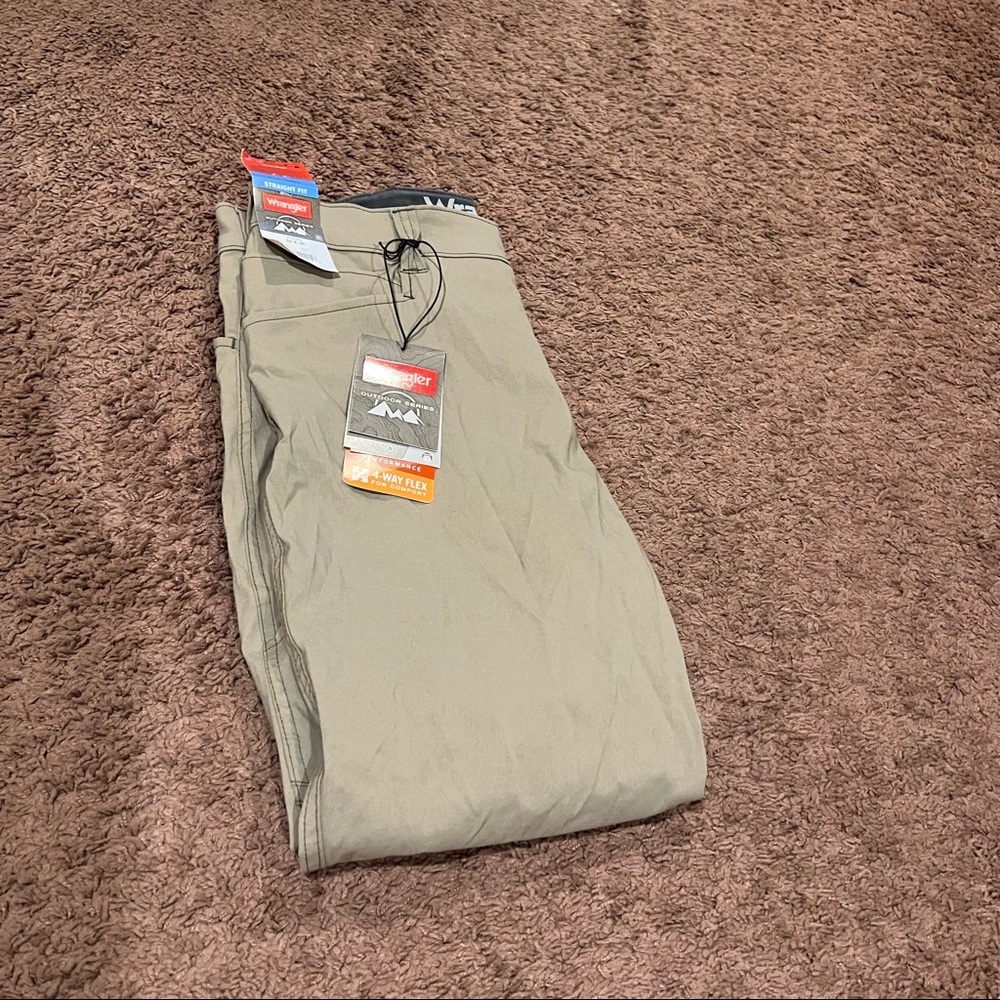 Men’s Wrangler Cargo Khaki Pant